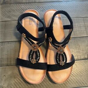Stylish Black and Tan Beaded Sandals